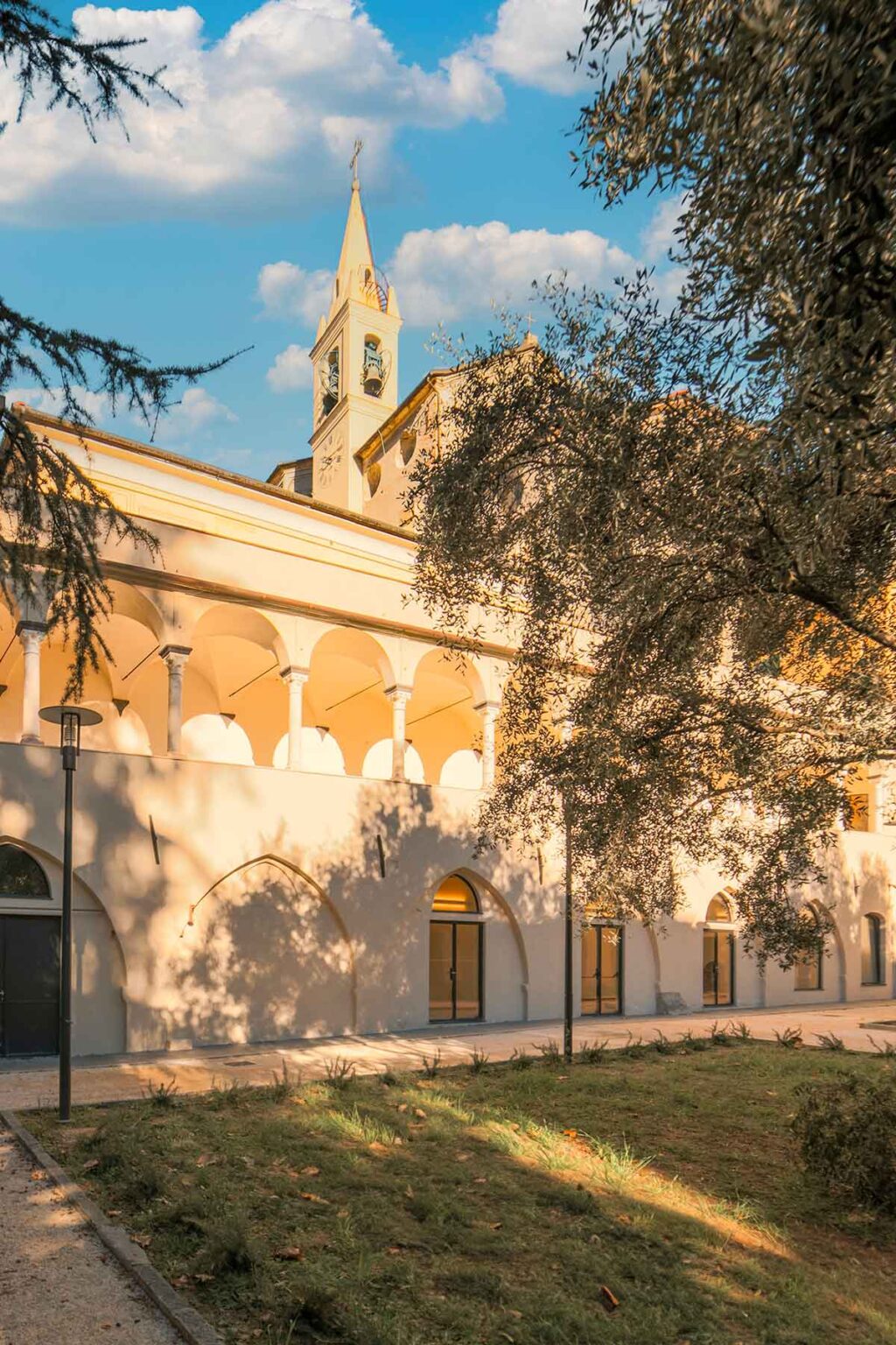 Chiostro Certosa di Genova, Genova